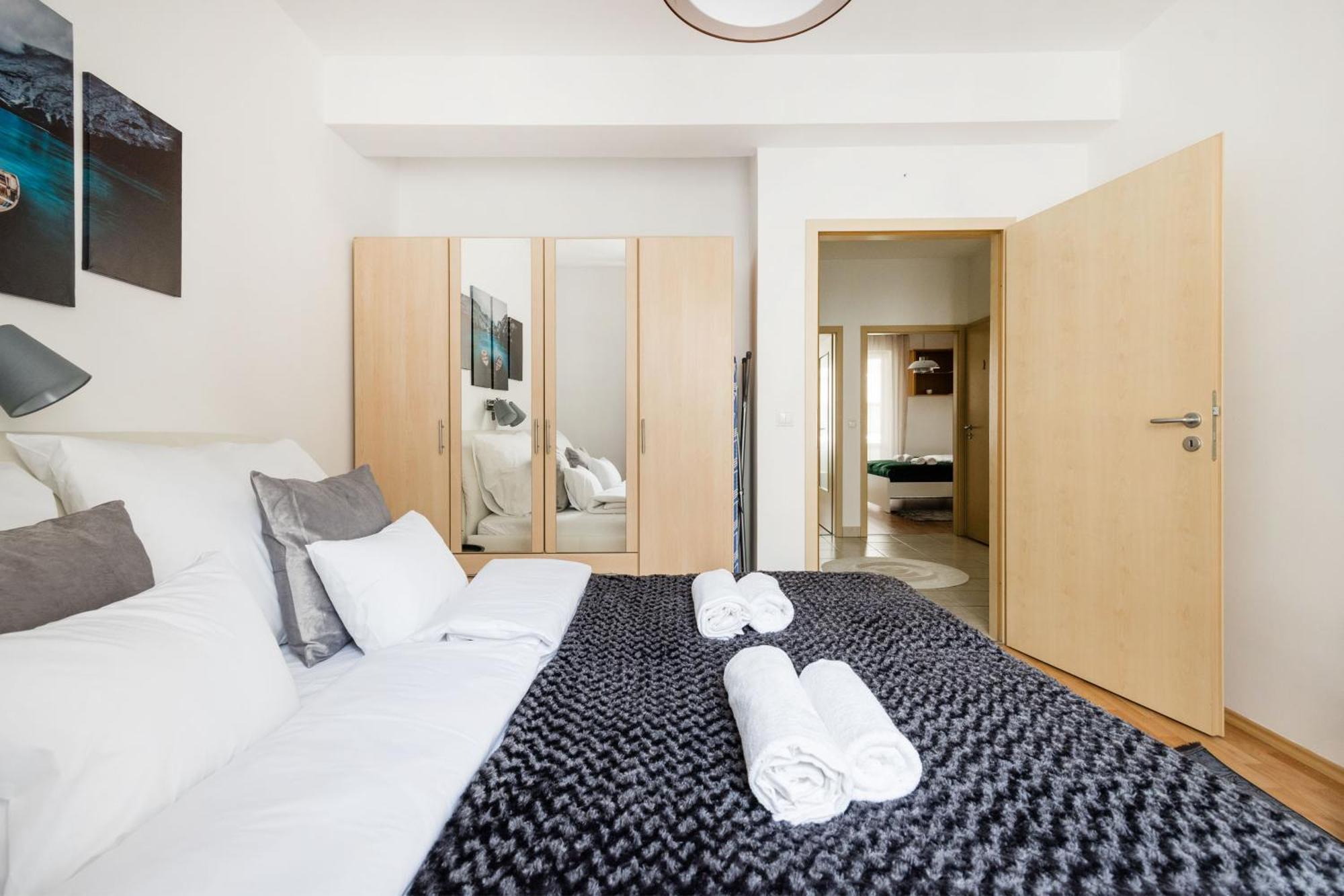 Modern Two-Bedroom Apartment With Free Parking Budapest Exterior photo