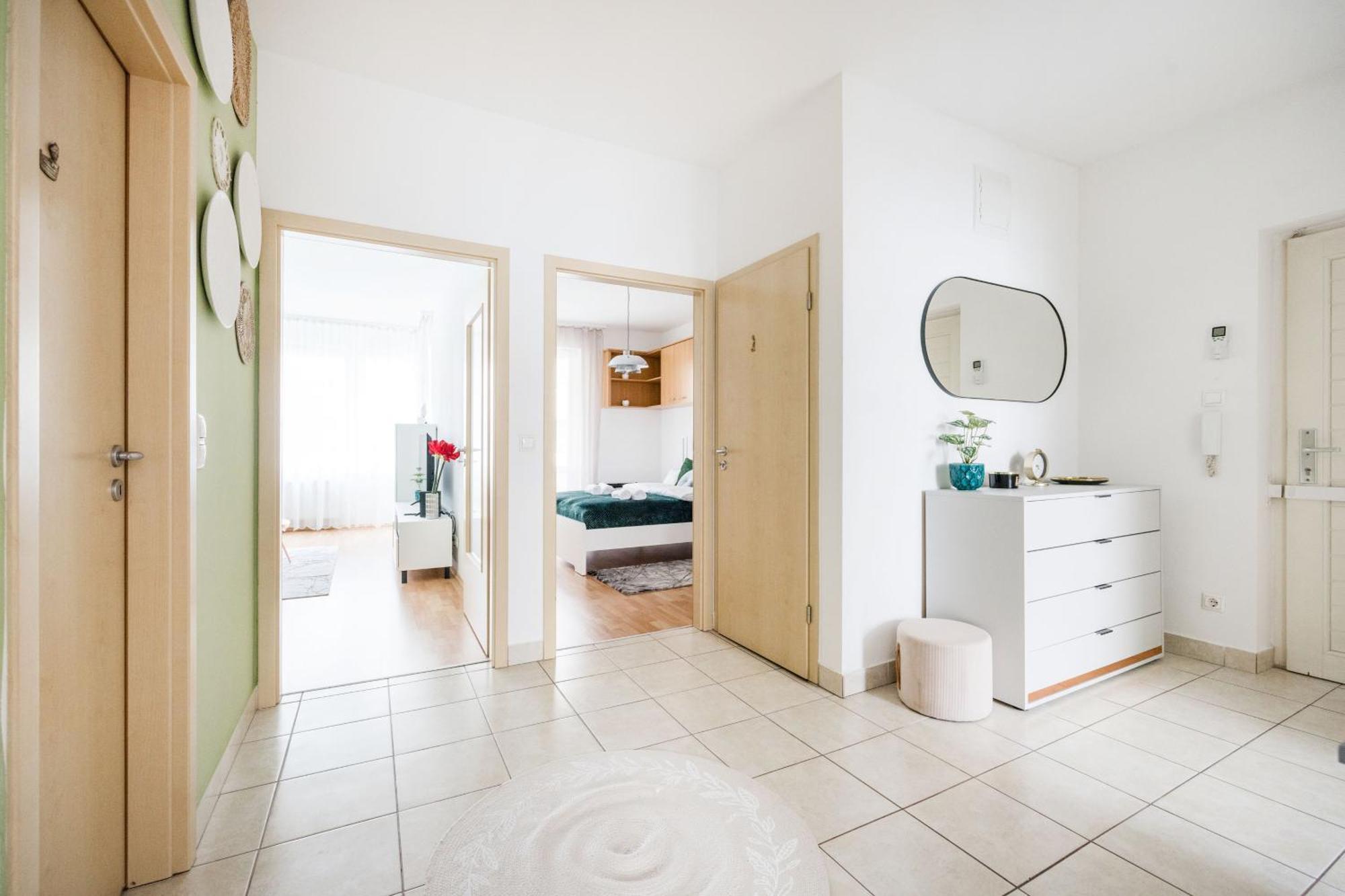 Modern Two-Bedroom Apartment With Free Parking Budapest Exterior photo